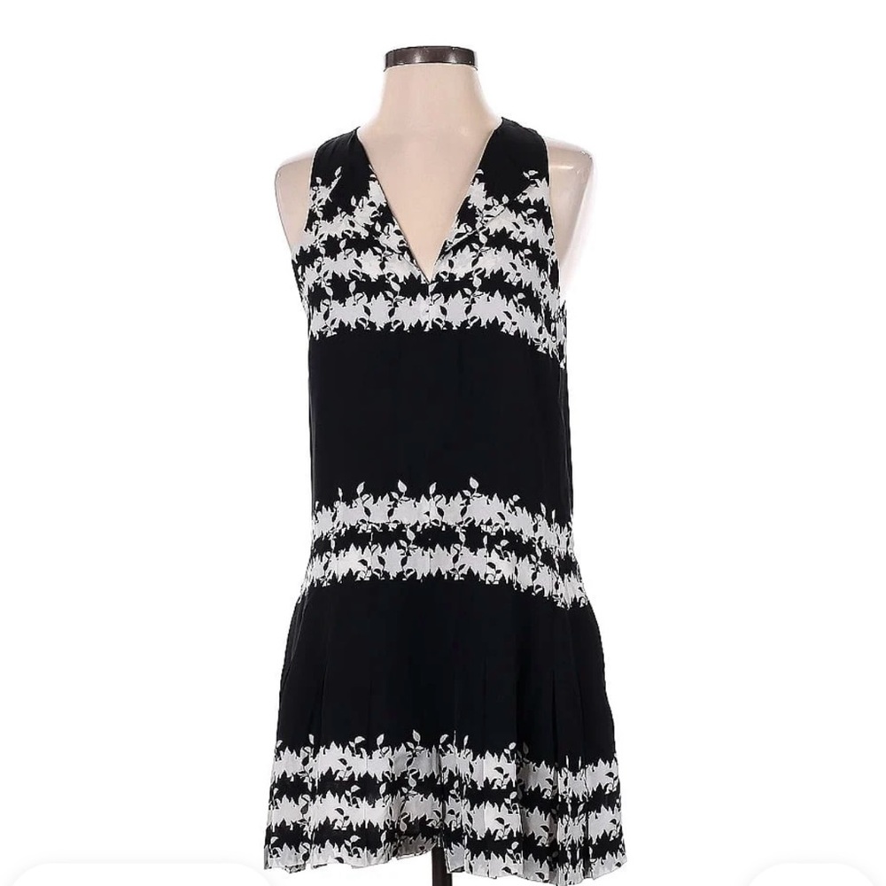 Thakoon addition black and white floral romper shorts, size 6-8